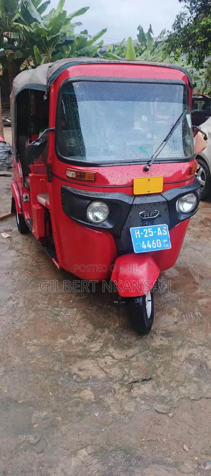 Bajaj RE 2025 Red