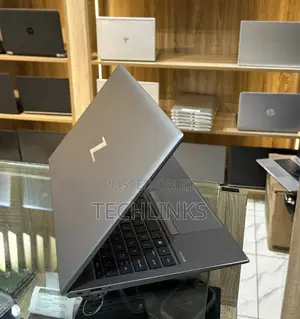 Laptop HP ZBook Firefly G8 16GB Intel Core i7 SSD 256GB