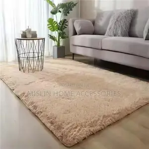 Fluffy Center Carpet