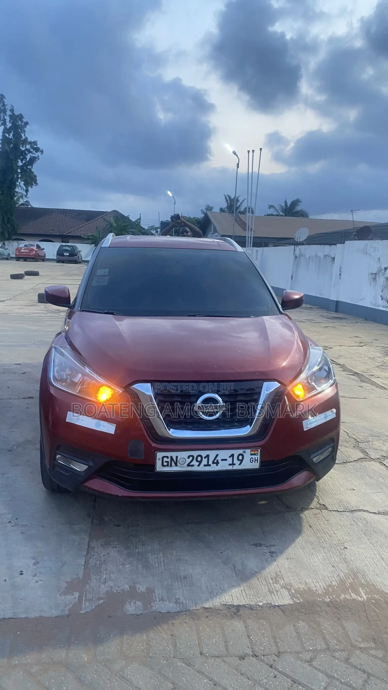 Nissan Kicks 2019 Red
