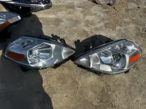 Nissan Versa 2008 Headlight