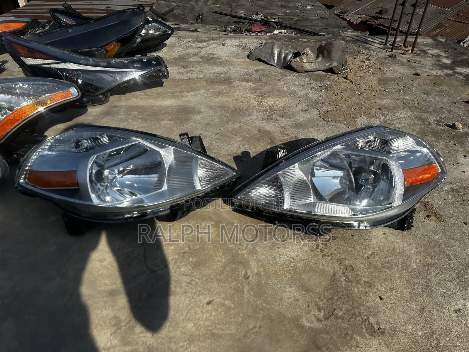 Nissan Versa 2008 Headlight