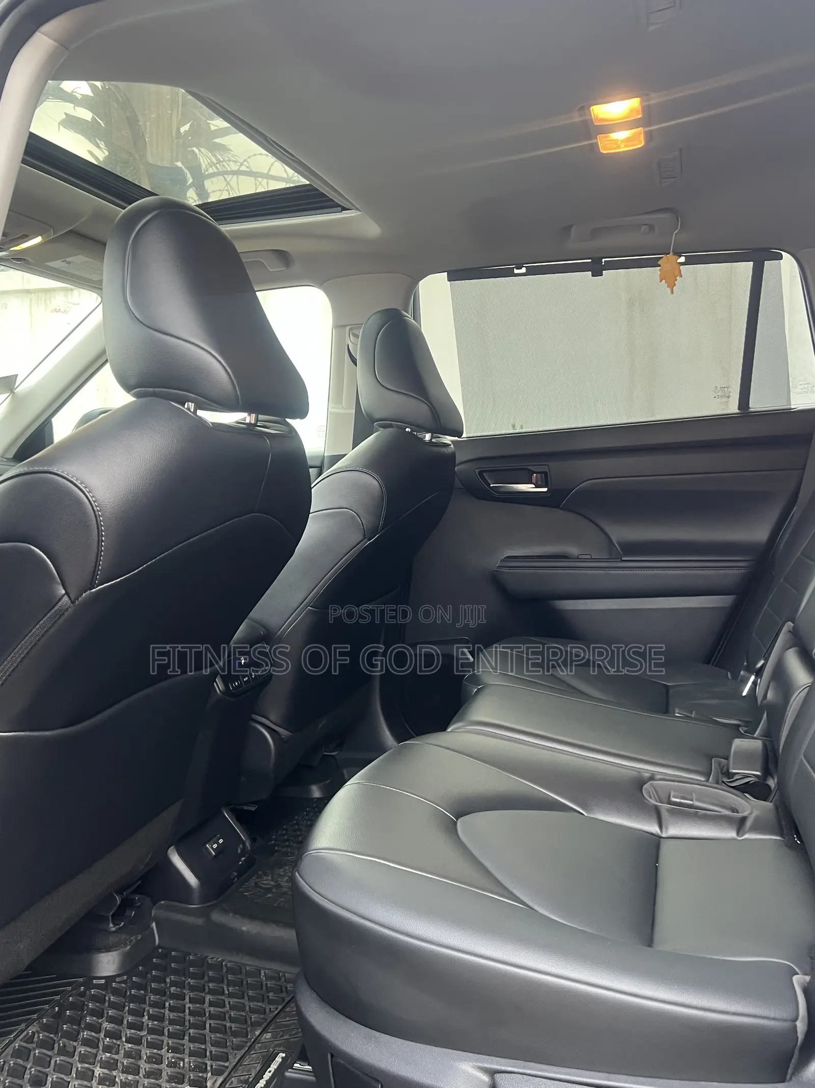 Toyota Highlander XLE 2022 Blue
