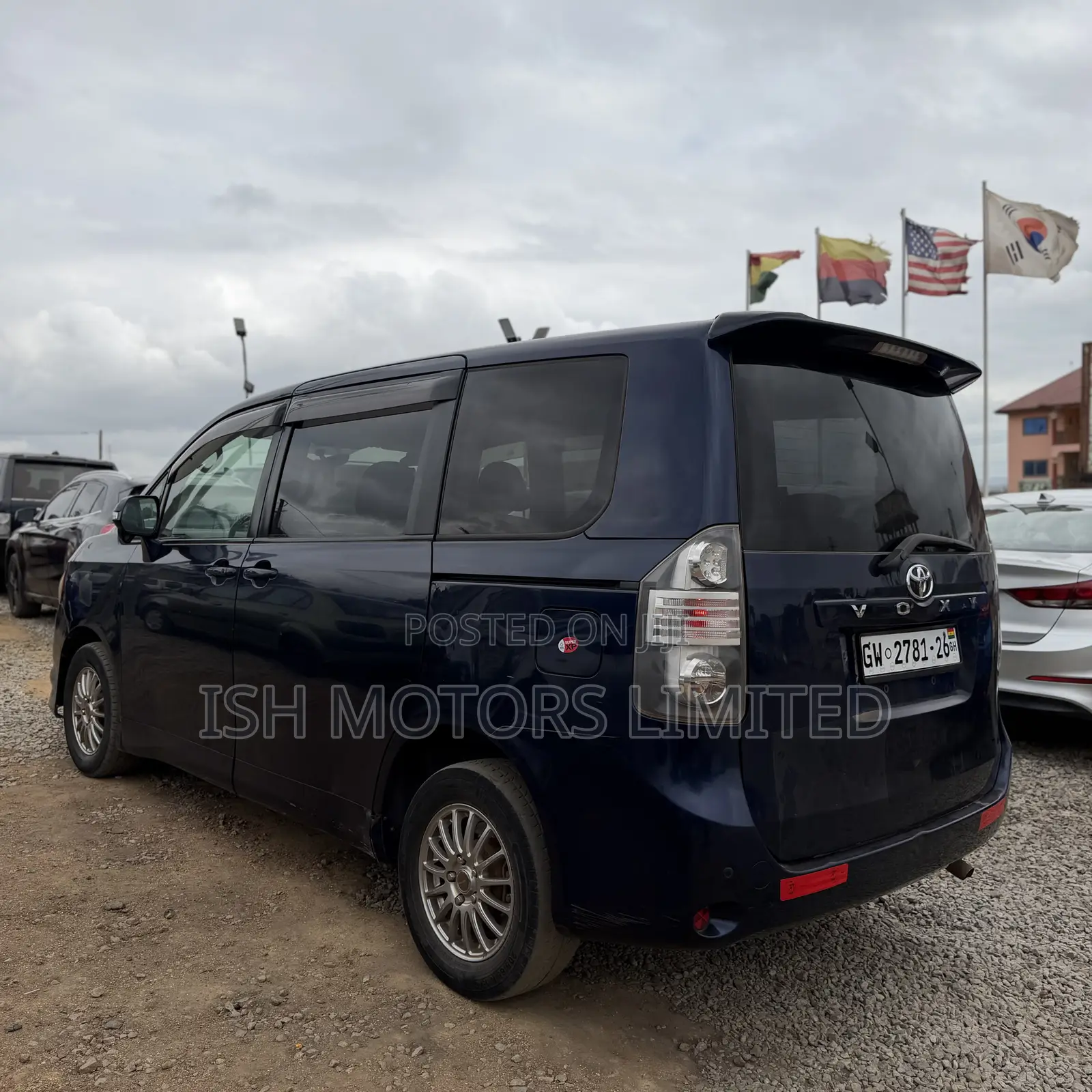 Toyota Voxy ZS Kirameki III 4WD 8-Seater 2013 Blue