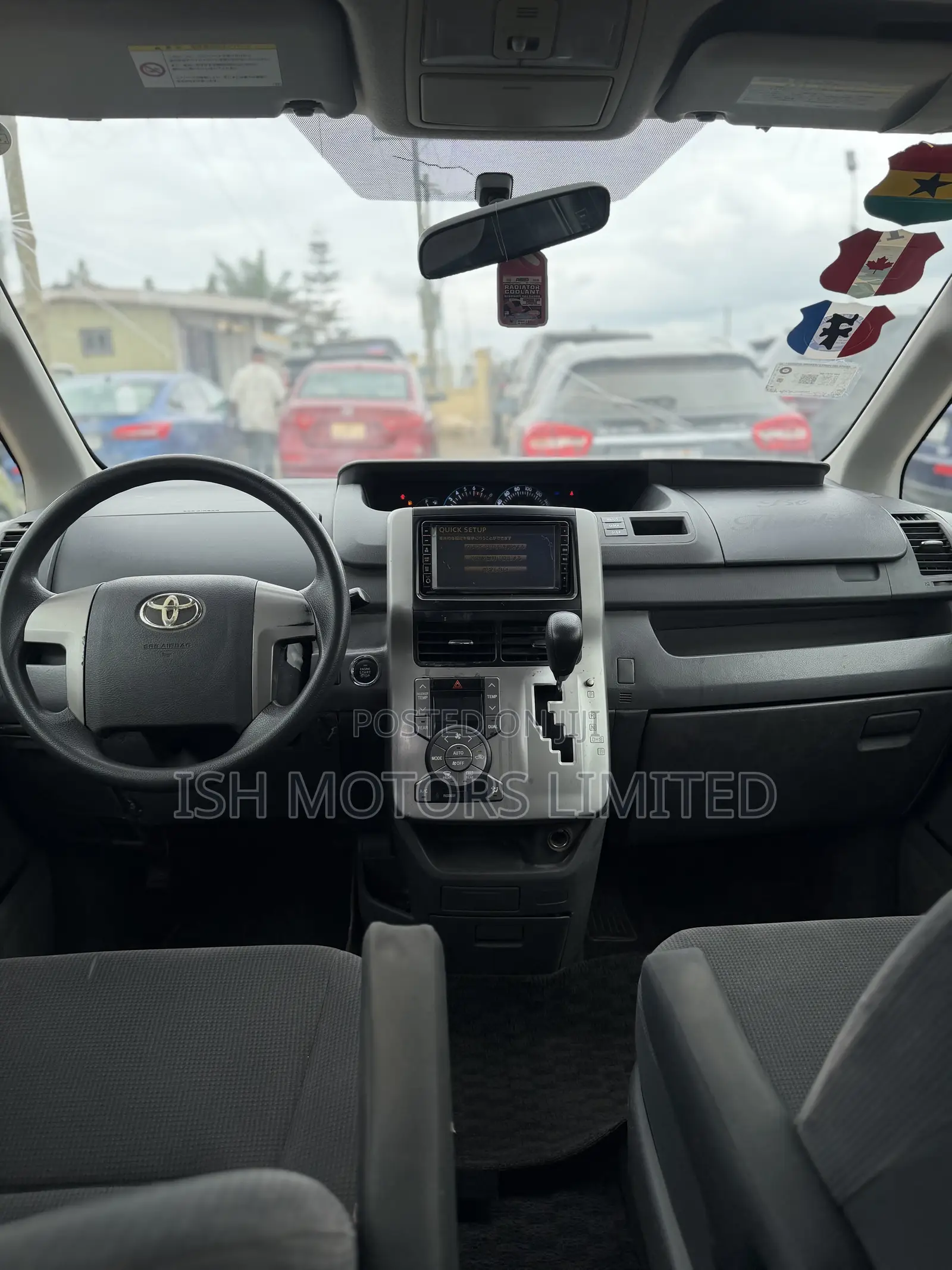 Toyota Voxy ZS Kirameki III 4WD 8-Seater 2013 Blue