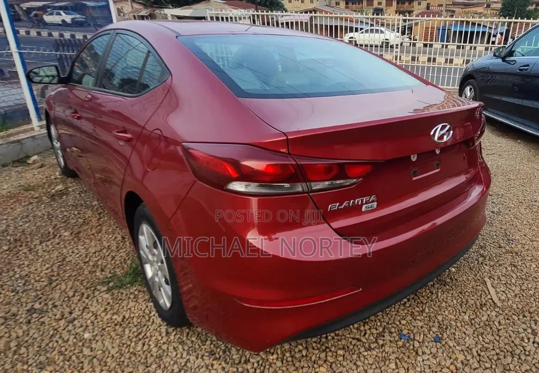 Hyundai Elantra Limited Sedan FWD (2.0L 4cyl 6A) 2017 Red