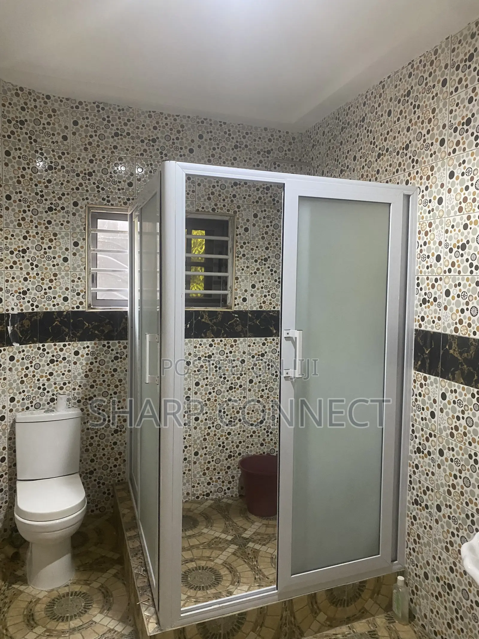5bdrm Duplex in Sharp-Connect., Toll Booth for rent
