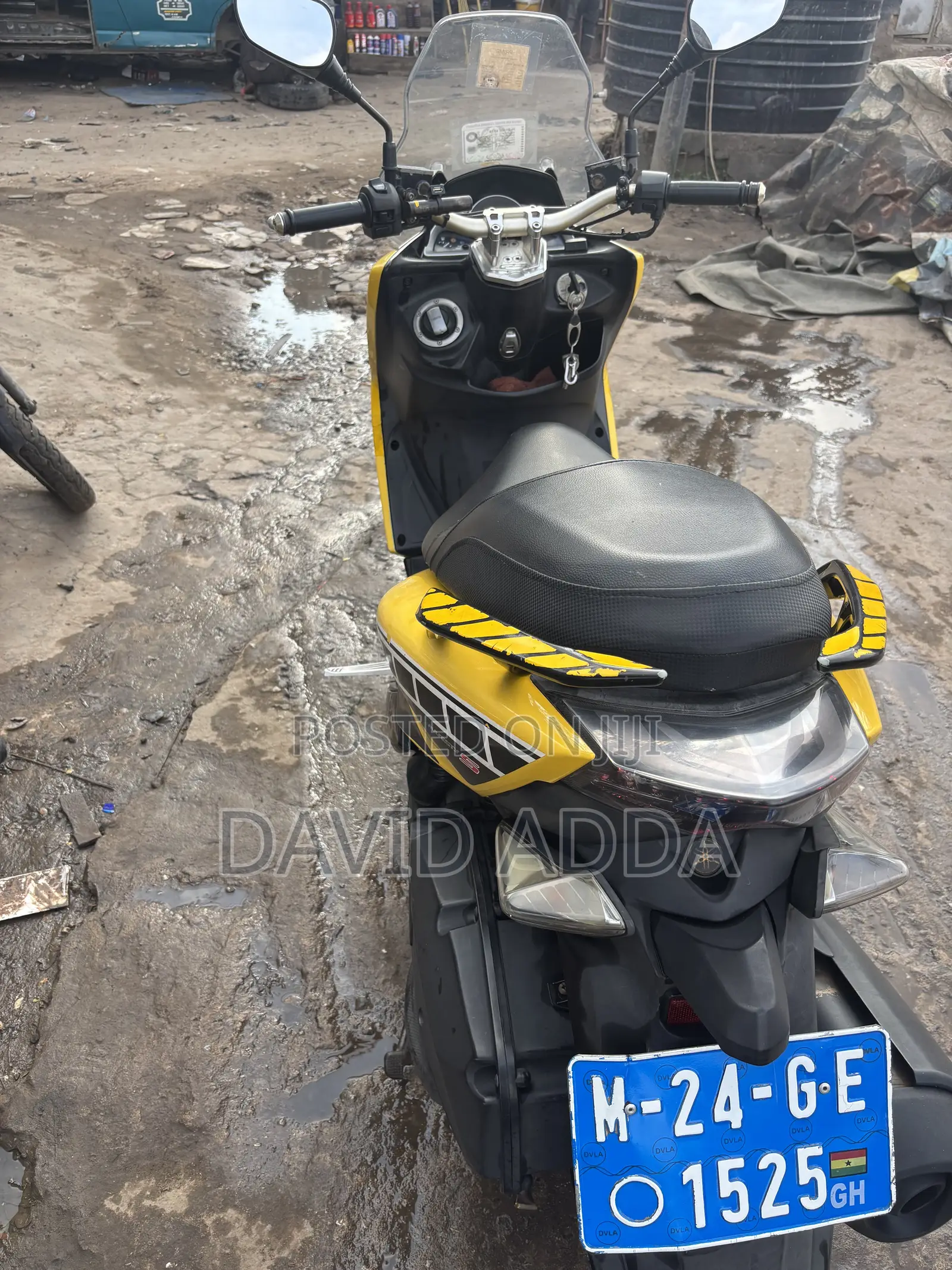 Yamaha Majesty 2025 Yellow
