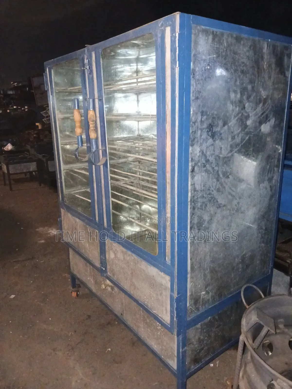Half Bag Ovens Size for Baking Bread and Grilling of Meat 