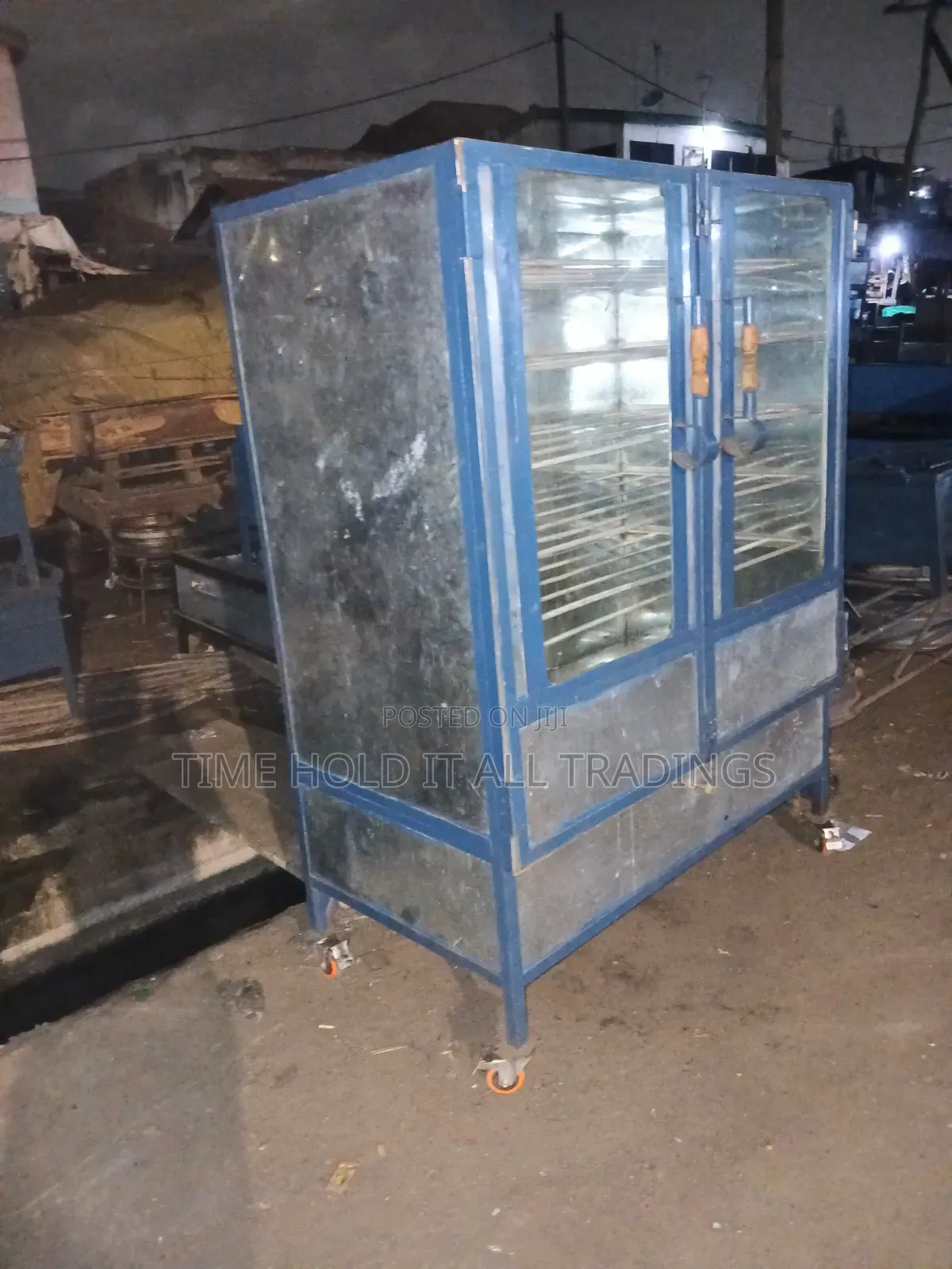Half Bag Ovens Size for Baking Bread and Grilling of Meat 