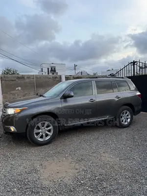 Toyota Highlander Limited 3.5l 4WD 2013 Gray