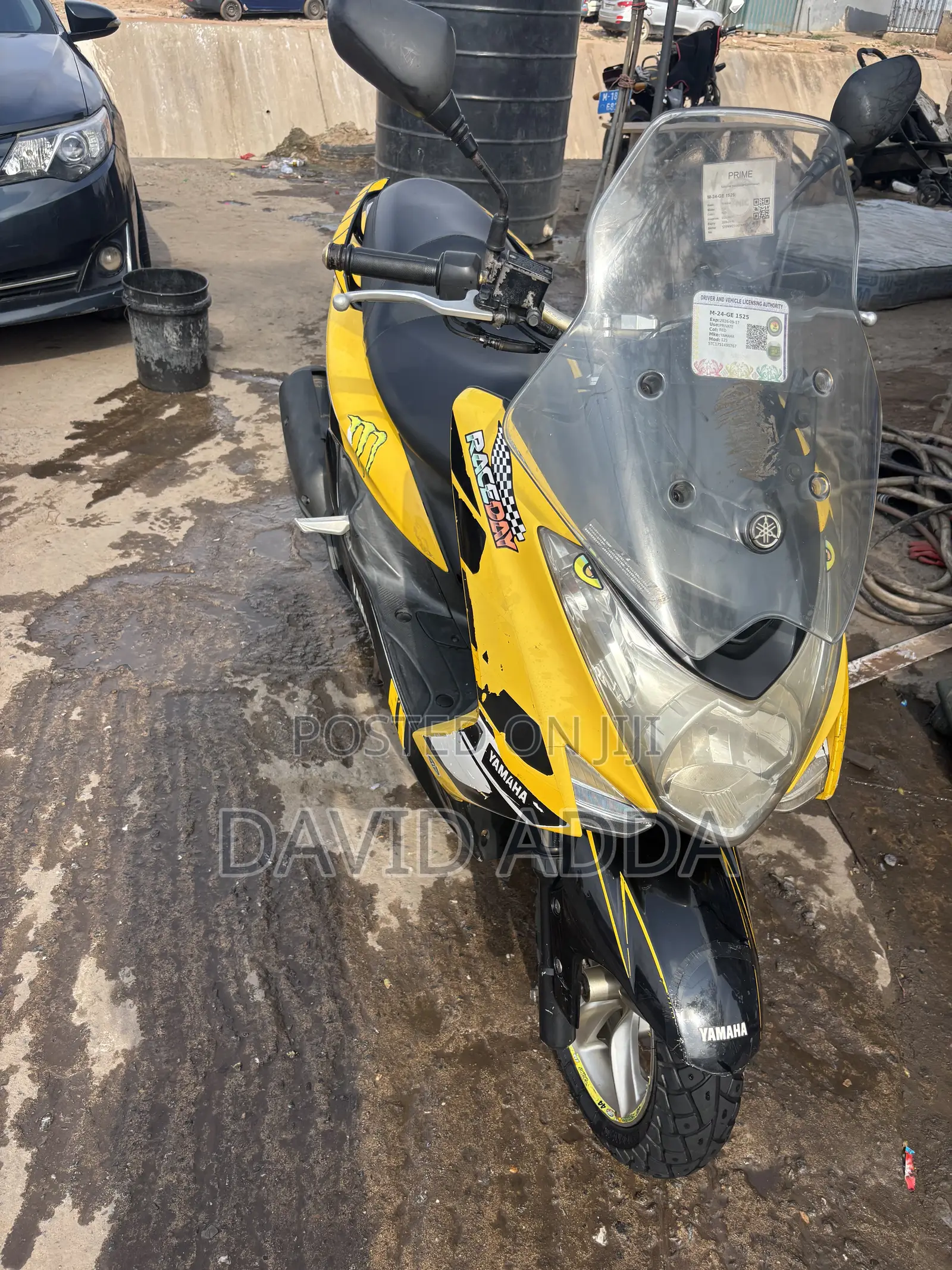 Yamaha Majesty 2025 Yellow