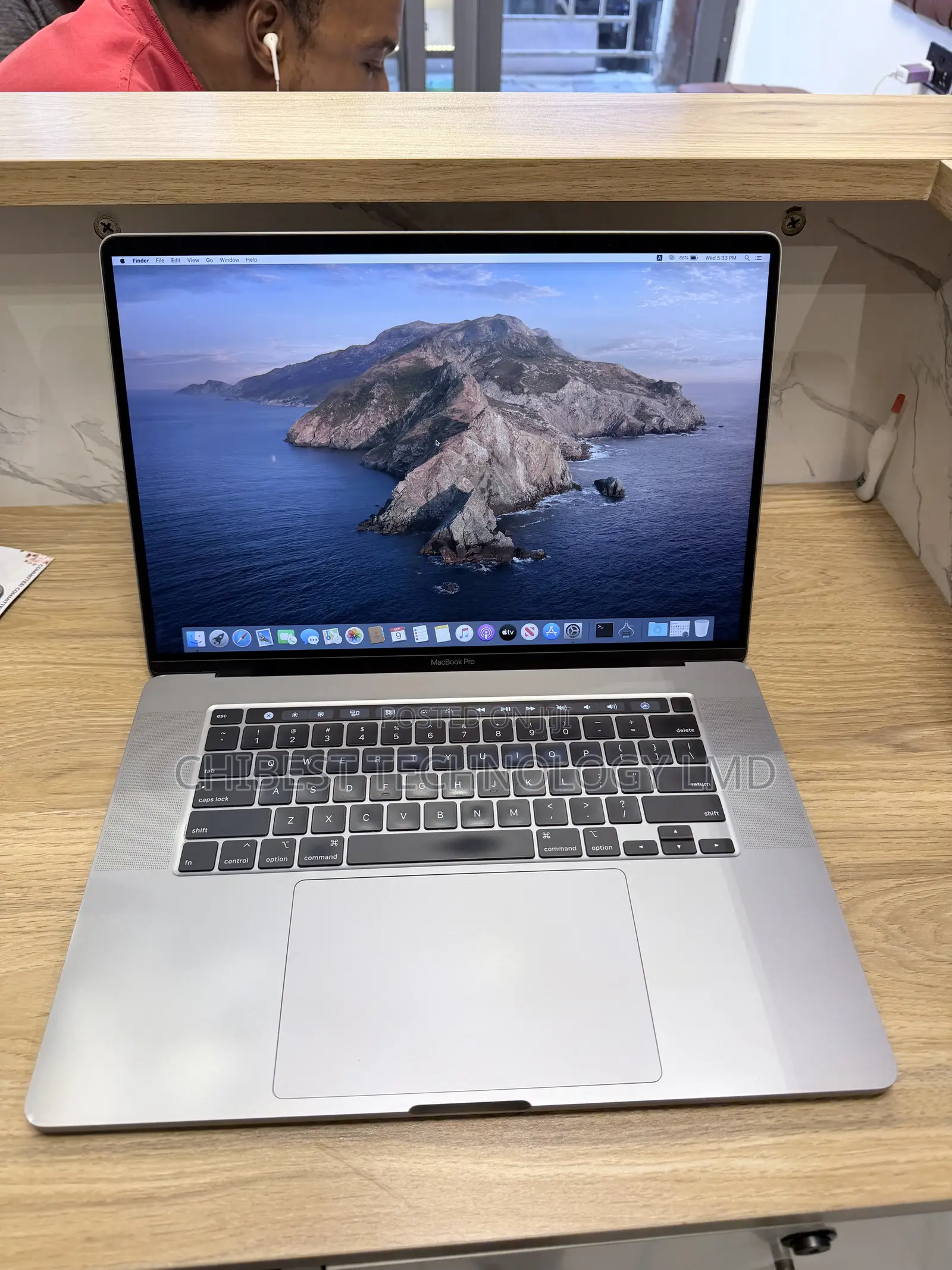 Laptop Apple MacBook Pro 2019 16GB Intel Core i9 SSD 1T