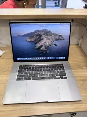 Laptop Apple MacBook Pro 2019 16GB Intel Core i9 SSD 1T