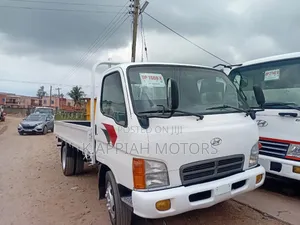 Hyundai Mighty Truck