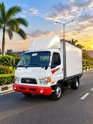 Hyundai E-Mighty Container