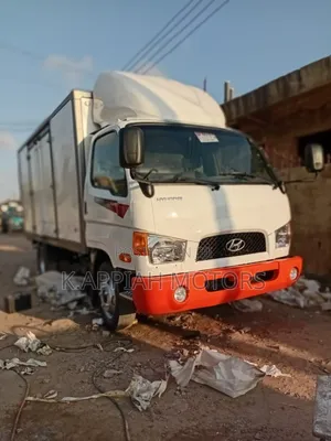 Hyundai E-Mighty Container