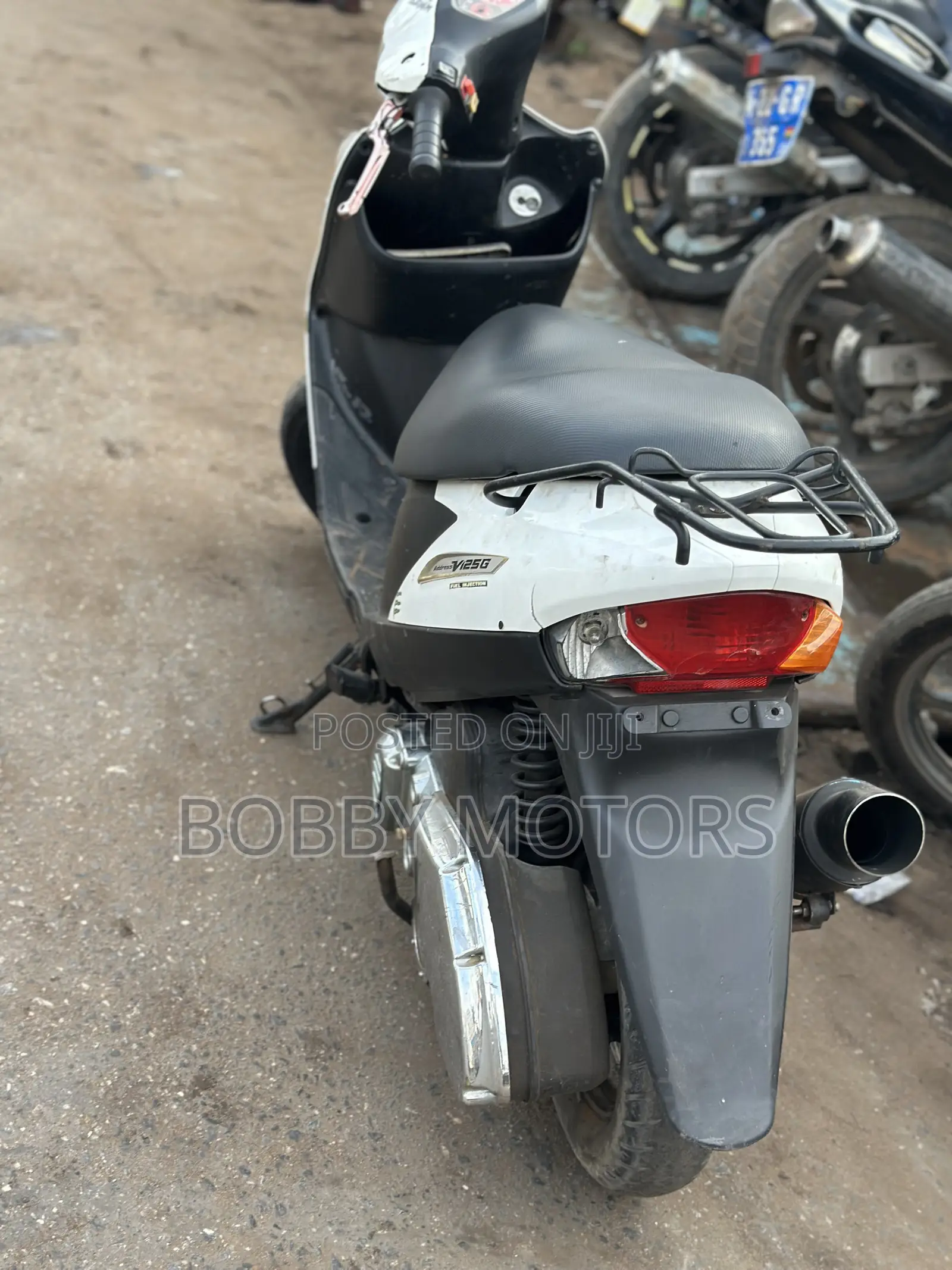 Suzuki 2022 White