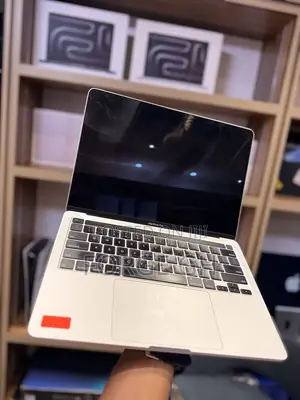 Laptop Apple MacBook Pro 2020 8GB Intel Core i5 SSD 256GB