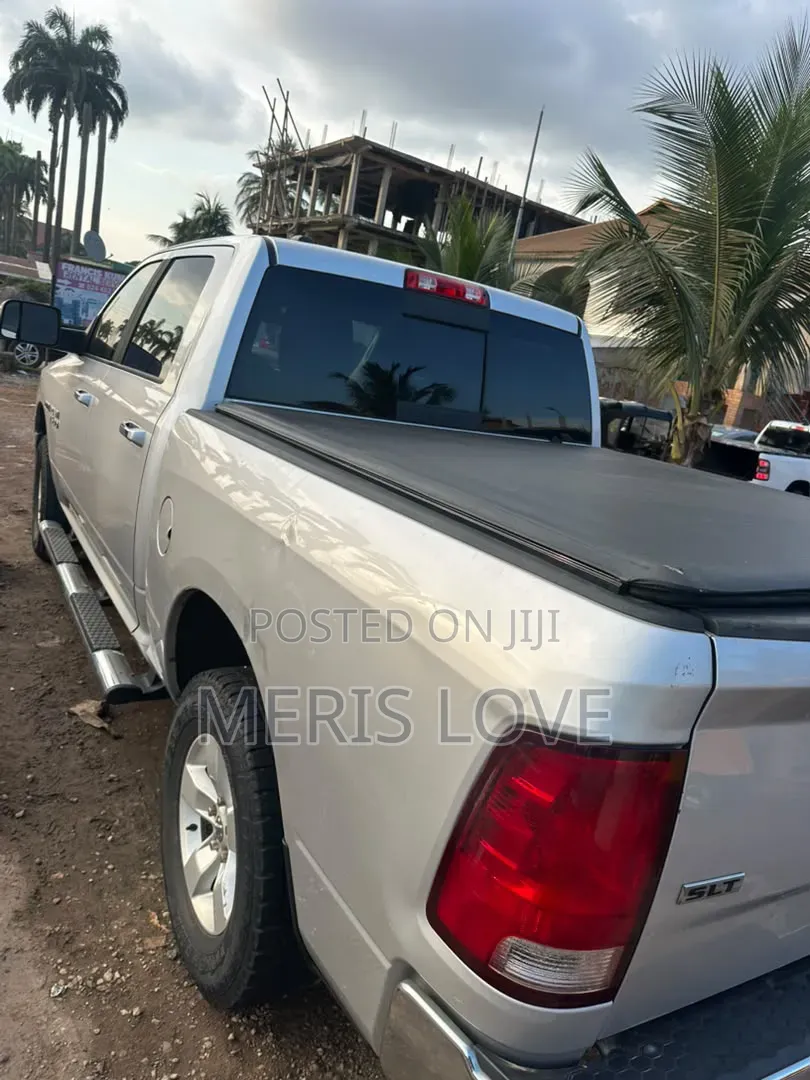 RAM 1500 2015 Silver