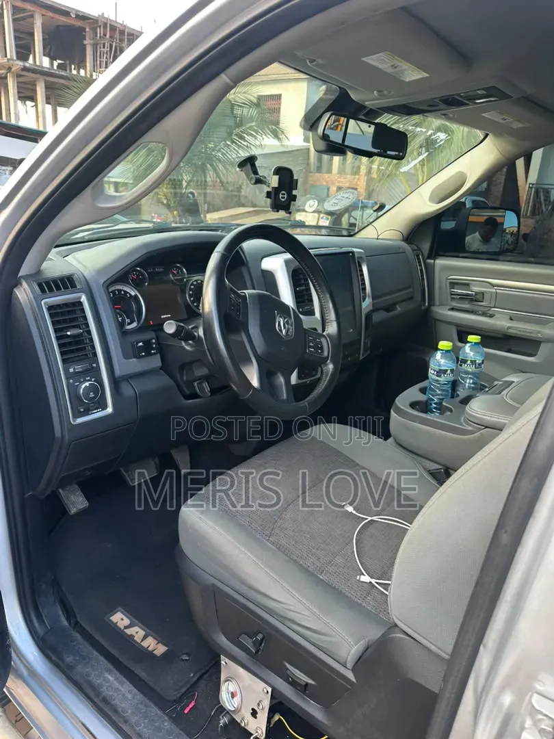RAM 1500 2015 Silver