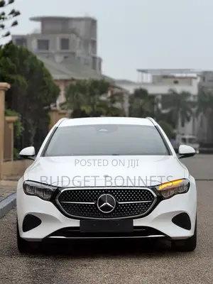 Mercedes-Benz E200 2025 White