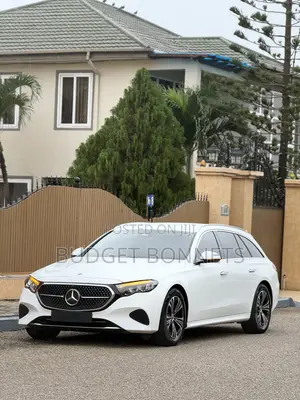 Mercedes-Benz E200 2025 White