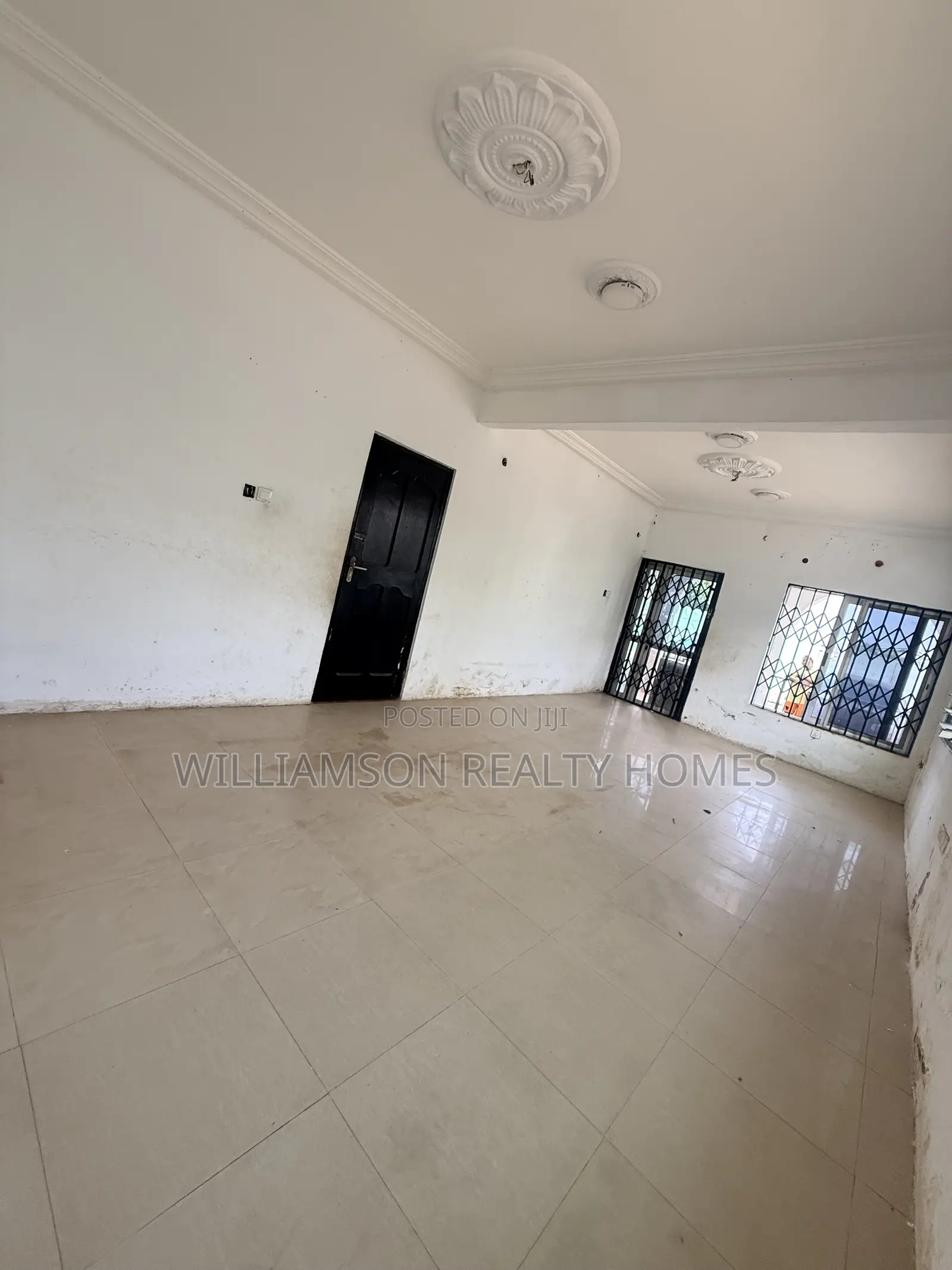 3bdrm Apartment in Community 18 Area, Spintex for rent