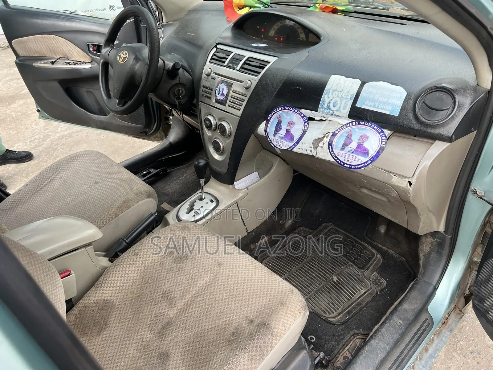 Toyota Belta 2011 Silver