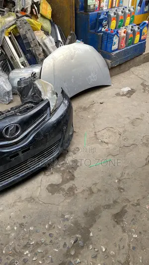 Toyota Vitz Front Cut 2012