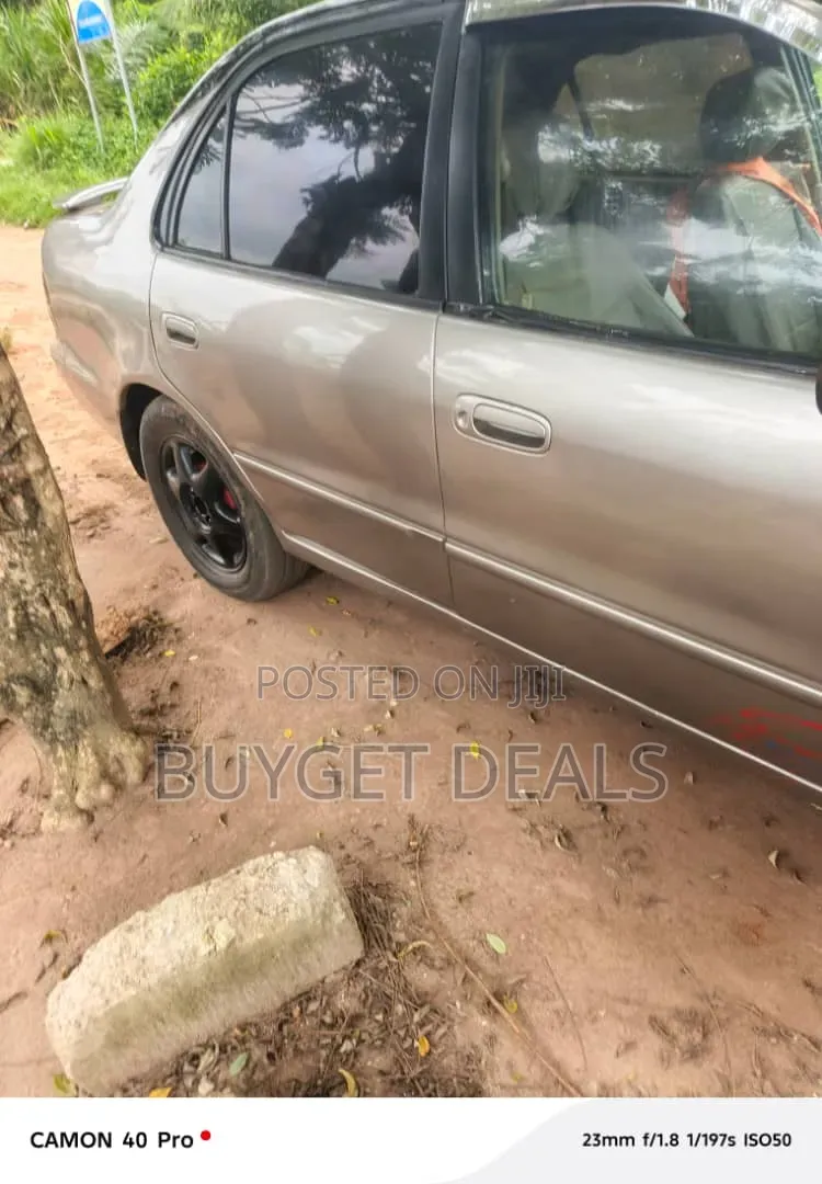 Toyota Corolla 1.5 Sedan 2002 Silver