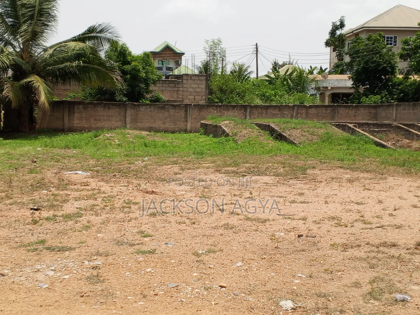 Three Bedrooms House for Sale