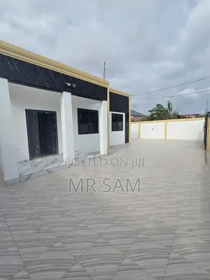 3bdrm House in Sam Properties, Adade for sale