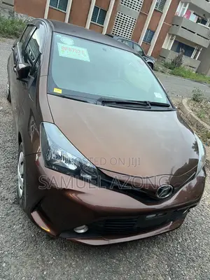 Toyota Vitz 1.3 AWD 3dr 2015 Brown