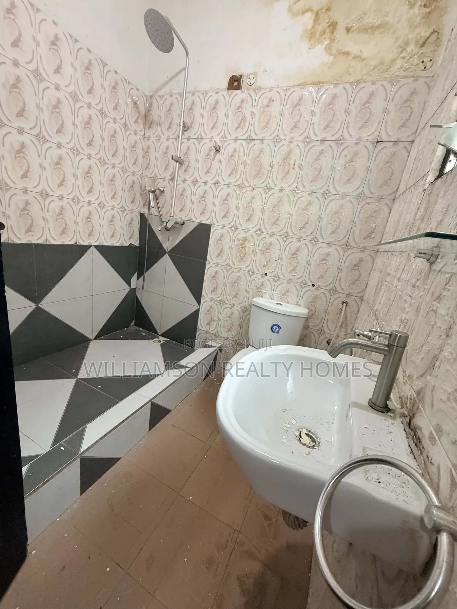 3bdrm Apartment in Community 18 Area, Spintex for rent