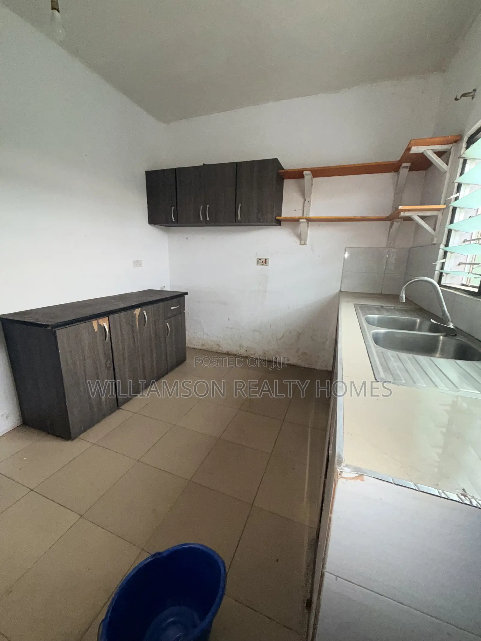 3bdrm Apartment in Community 18 Area, Spintex for rent
