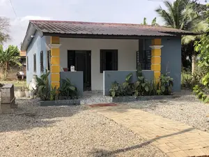 2bdrm Bungalow in Adenta Barrier for rent