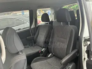 Toyota Voxy 2013 White