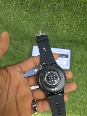 GW17 Smartwatch With Pop Up Camera and Sim Slot