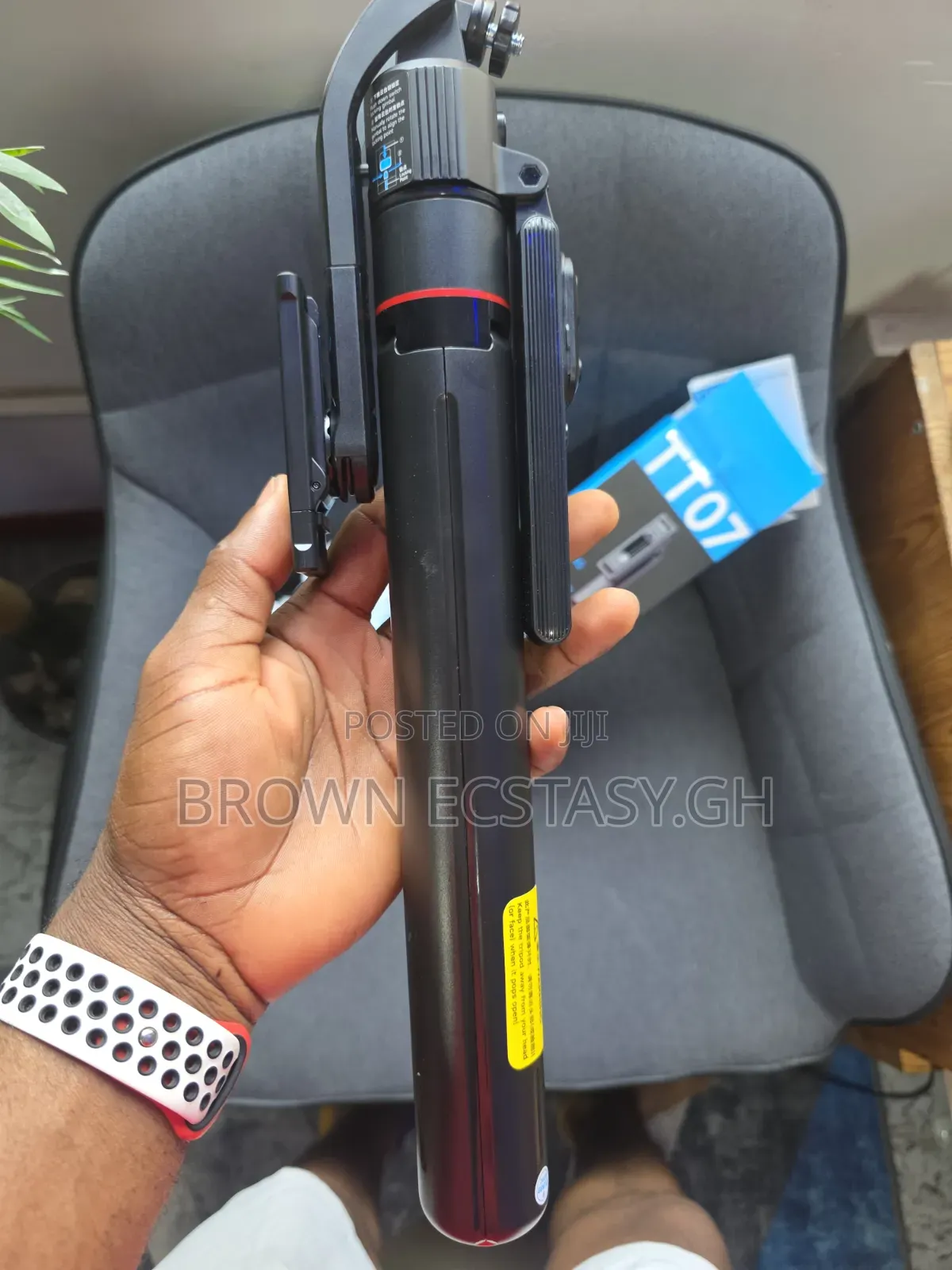 AI Smart Tripod (Face Tracking and Gimbal)