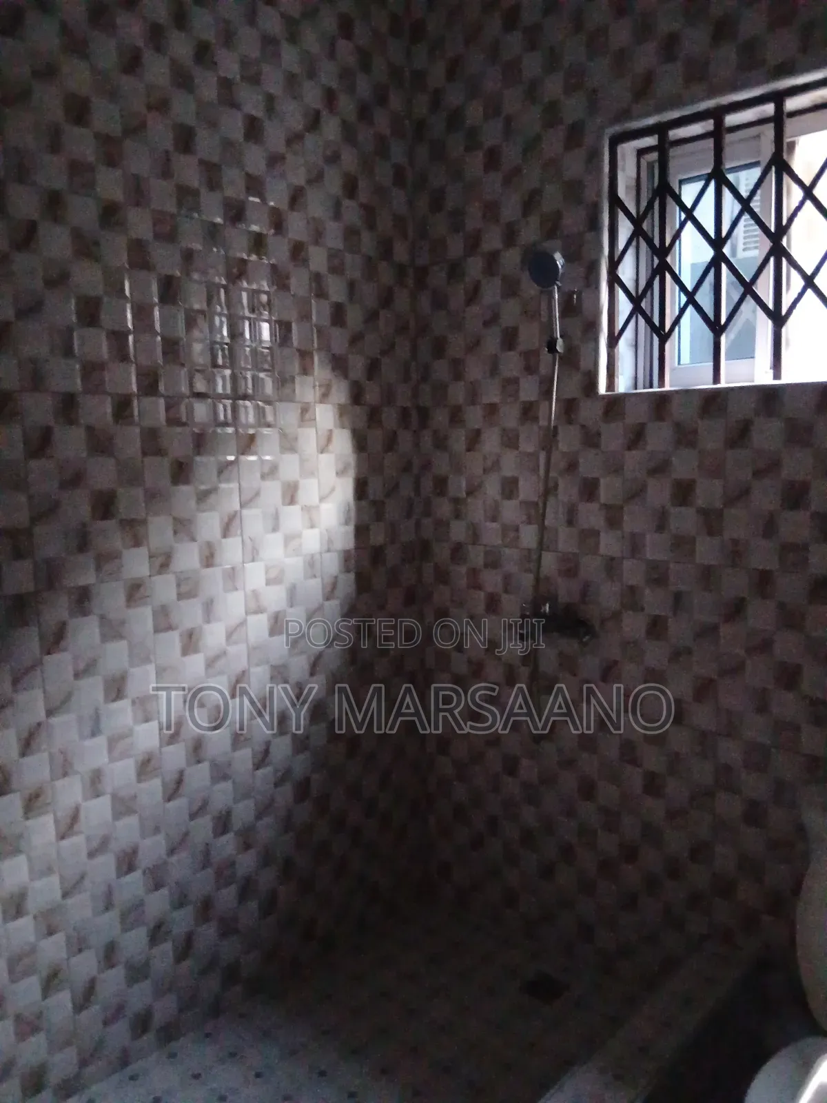 2bdrm Apartment in Haatso, Papao for rent