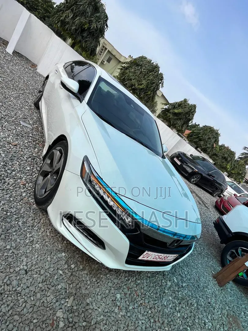 Honda Accord Touring 2018 White