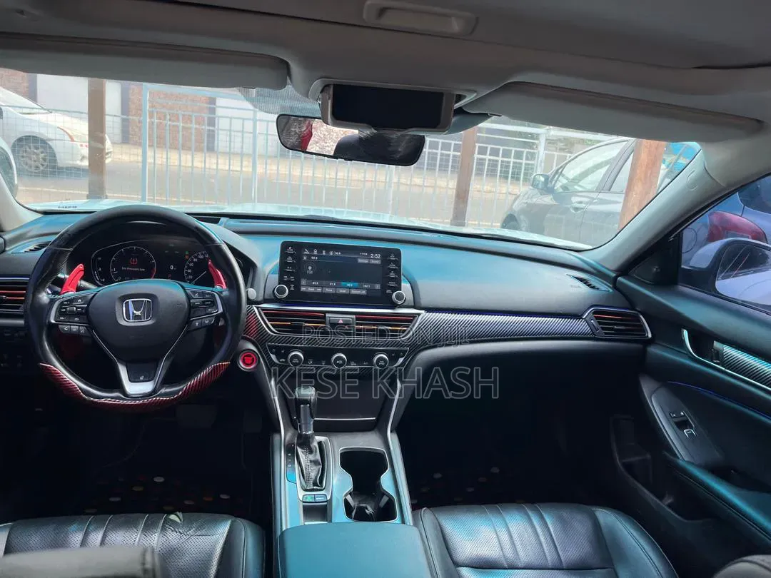 Honda Accord Touring 2018 White