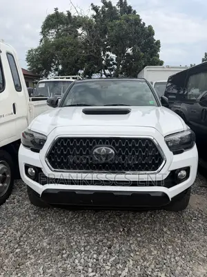 Toyota Tacoma Limited 2018 White