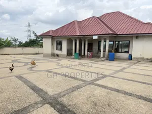 4bdrm House in Ejisu Kwamo, Kumasi Metropolitan for sale