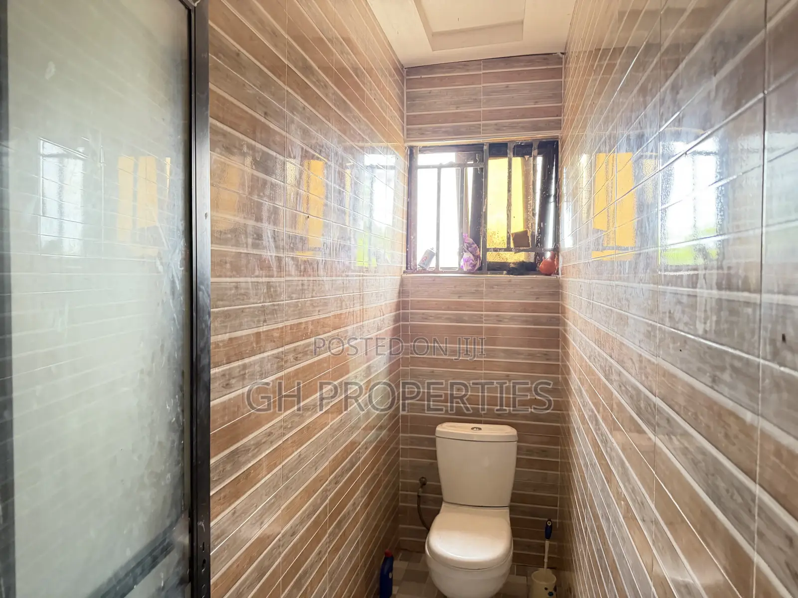 4bdrm House in Ejisu Kwamo, Kumasi Metropolitan for sale