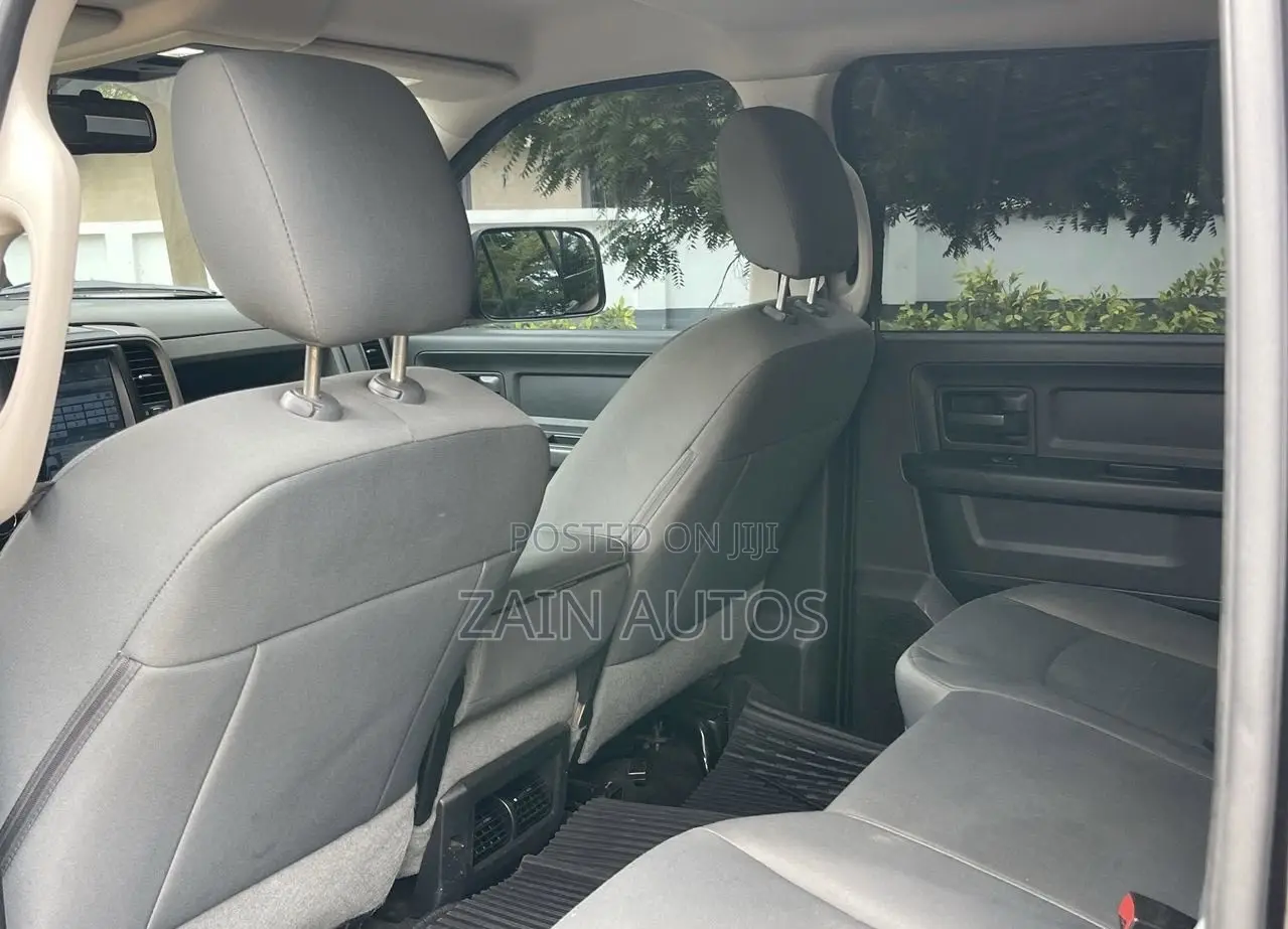Dodge RAM 2018 Black