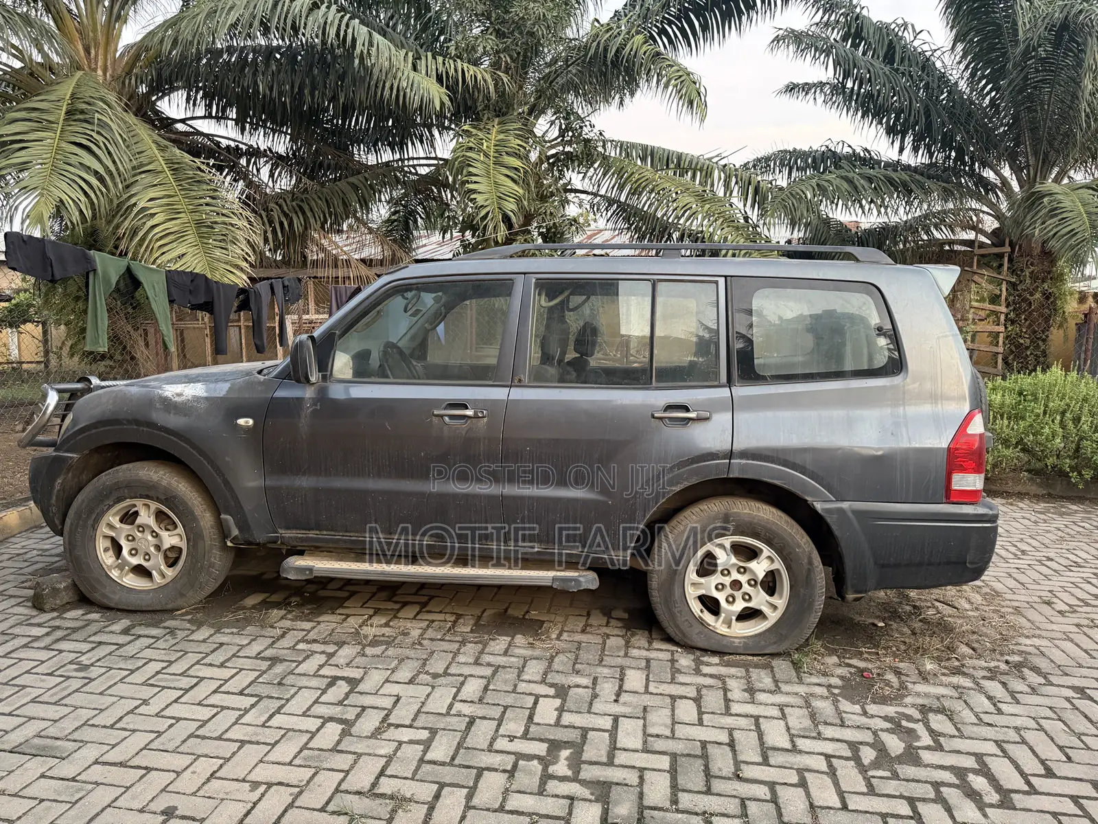 Mitsubishi Pajero 2003 Gray