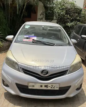 Toyota Vitz 1.3 FWD 5dr 2012 Ivory