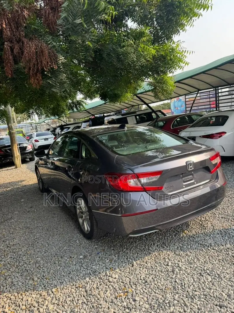Honda Accord Sport (2.0L 4cyl Turbo 10A) 2019 Gray